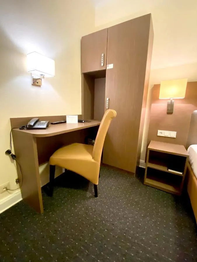 Hotel Hansehof Amburgo 3*,  Germania
