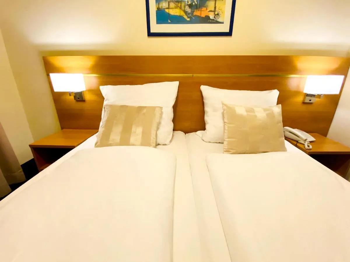 Hotel Hansehof 함브루크 3*,  독일